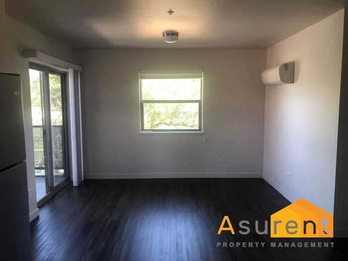 73 S Mountain Ave - Photo 3 of 9