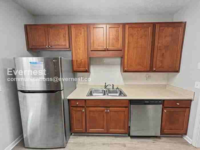 8596 Thomas Rd - Photo 2 of 31