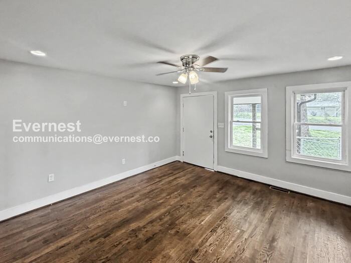 4316 Tate Ave - Photo 6 of 17