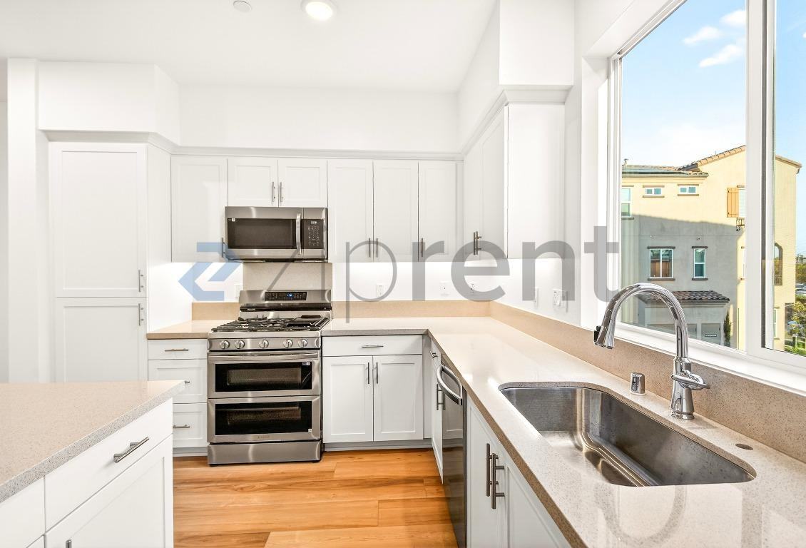 2215 W Orange Ave #12 - Photo 7 of 20