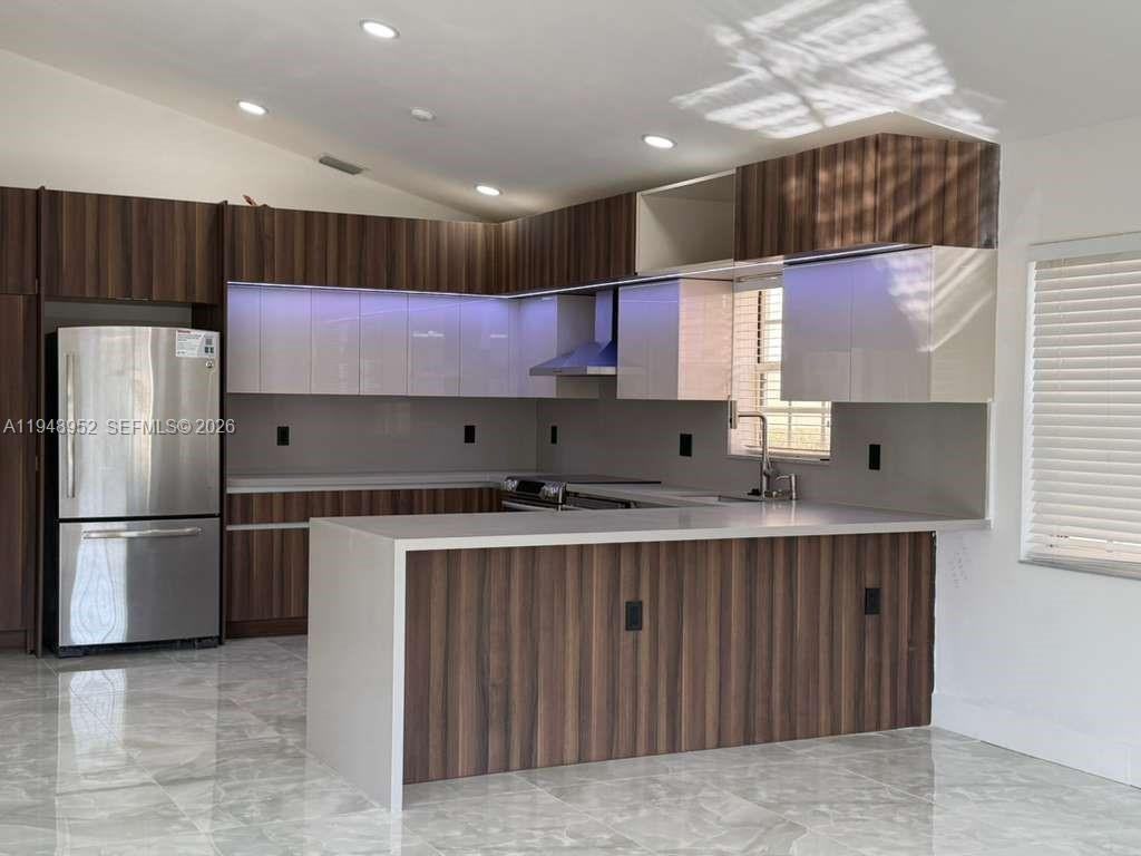 189 Cameron Drive - Photo 4 of 8