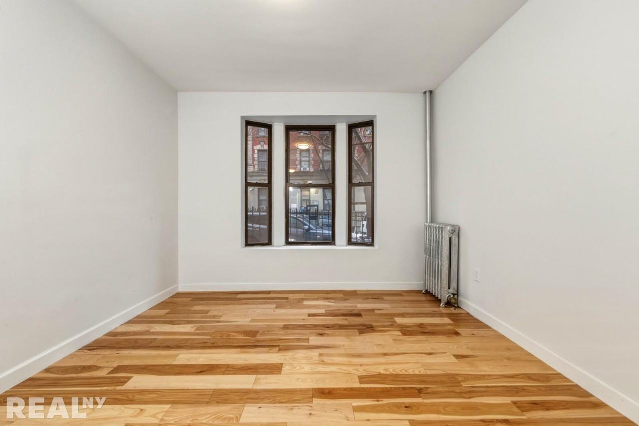 523 W 143rd St #1A - Photo 7 of 9