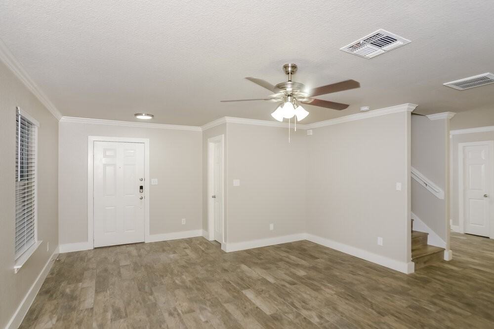 5727 Sandy Cyn - Photo 5 of 17