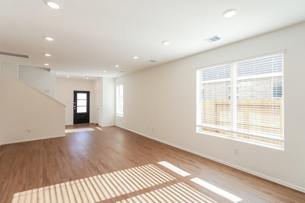 1934 Ballesteros St - Photo 6 of 17