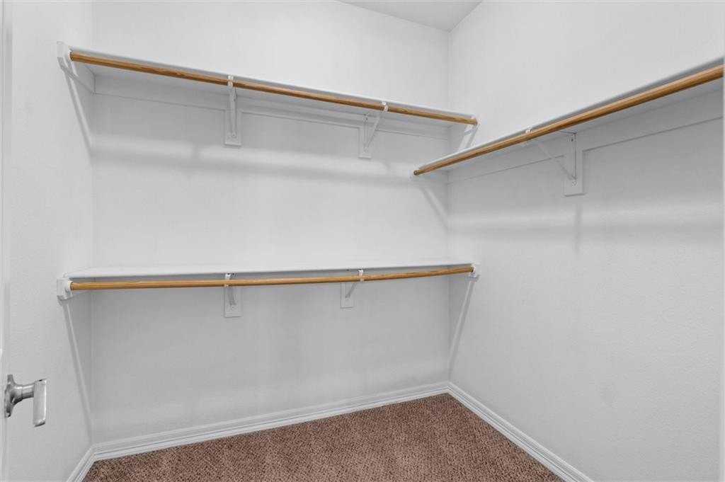 421 Kate Dr - Photo 6 of 9