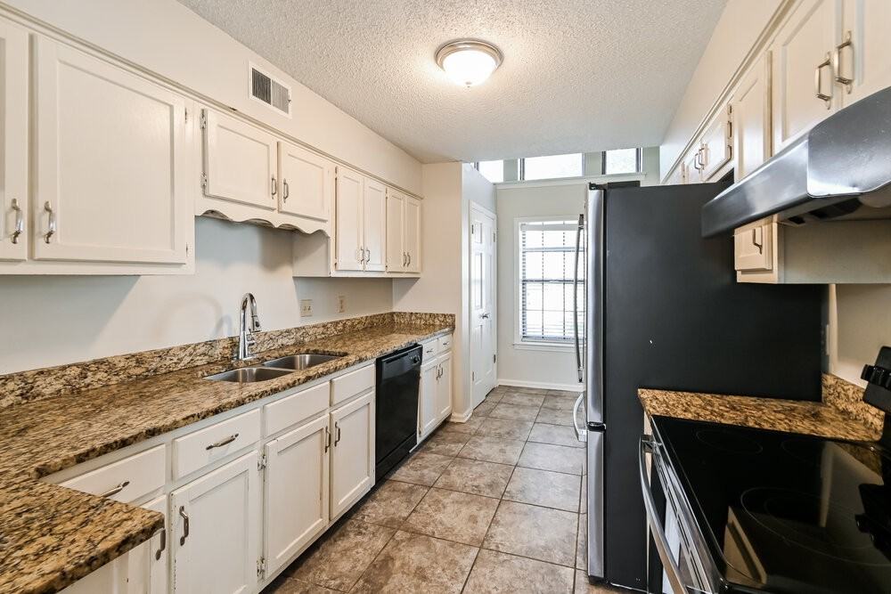 2224 Webbing Dr - Photo 7 of 17