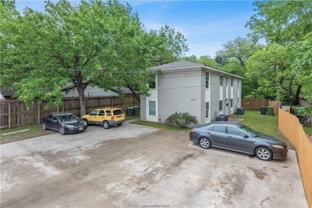 305 Ehlinger Dr Apt D #Apt D - Photo 1 of 1