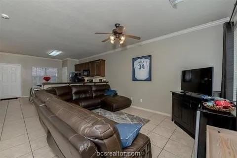 307 Forest Dr - Photo 2 of 17