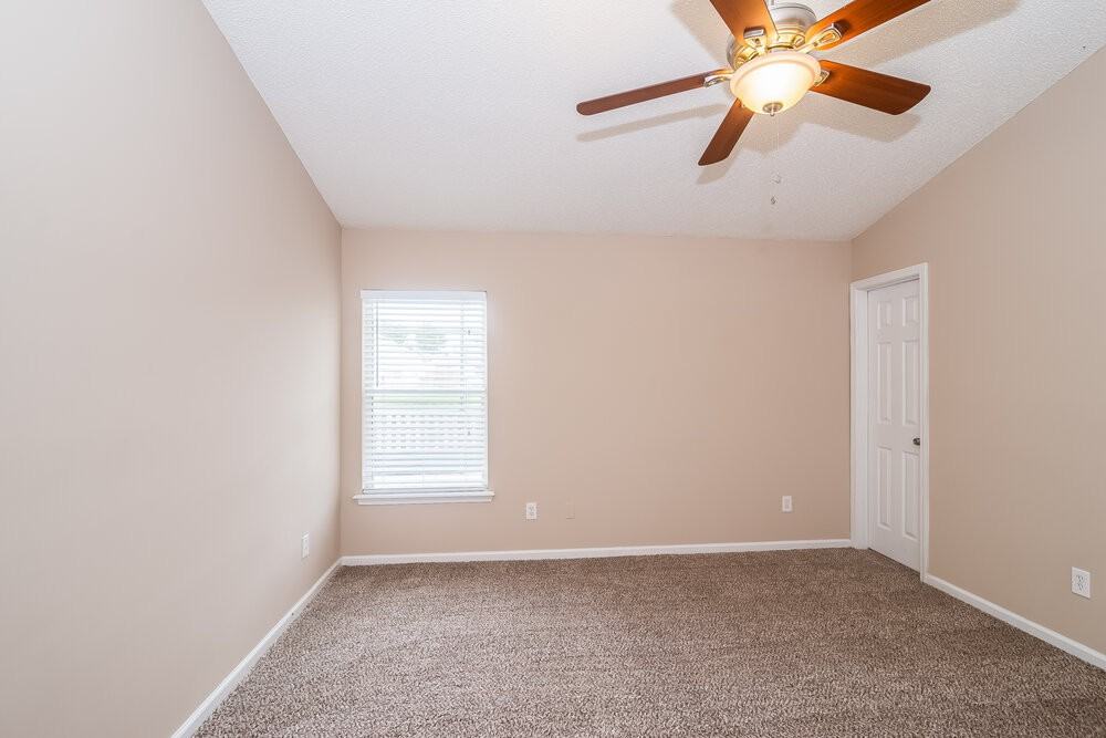 1691 Northglen Cir - Photo 7 of 15