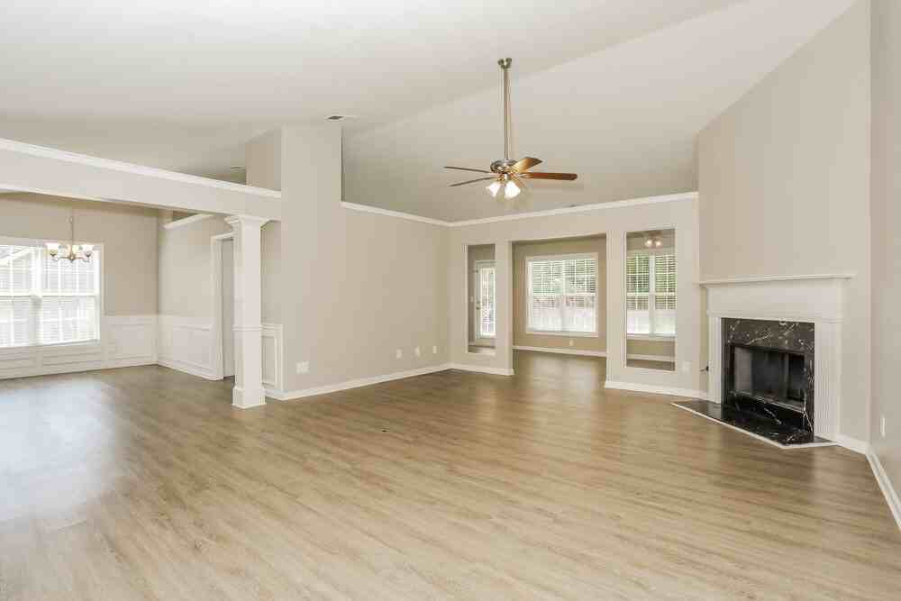 402 Black Fox Dr - Photo 6 of 17