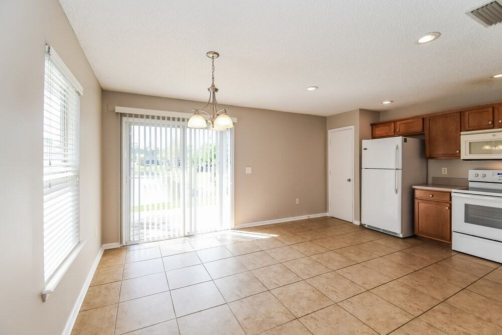 11412 Brian Lakes Dr - Photo 5 of 16