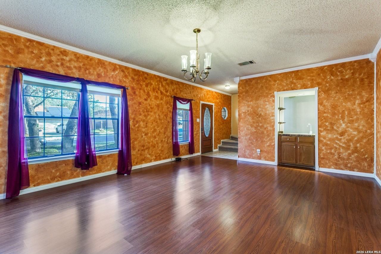 9394 Lamerton St - Photo 2 of 12