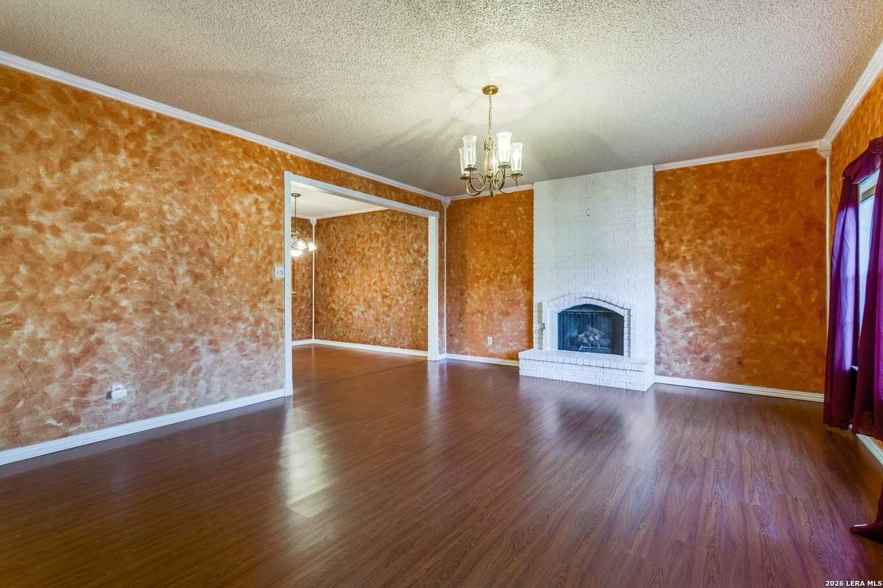 9394 Lamerton St - Photo 3 of 12