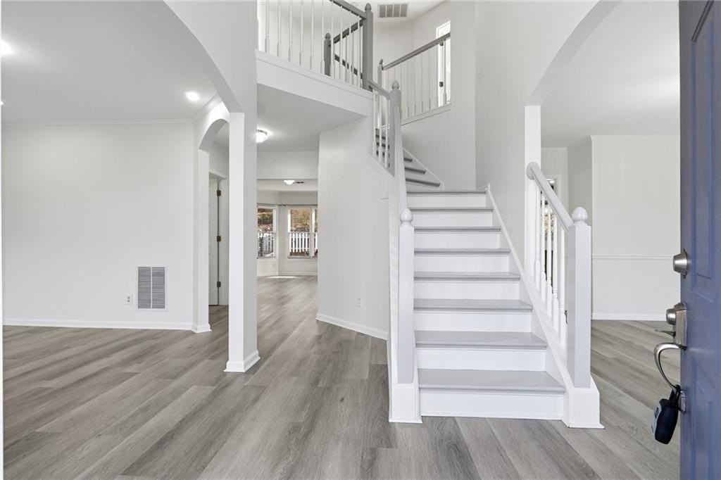 1150 River Overlook Dr - Photo 2 of 25