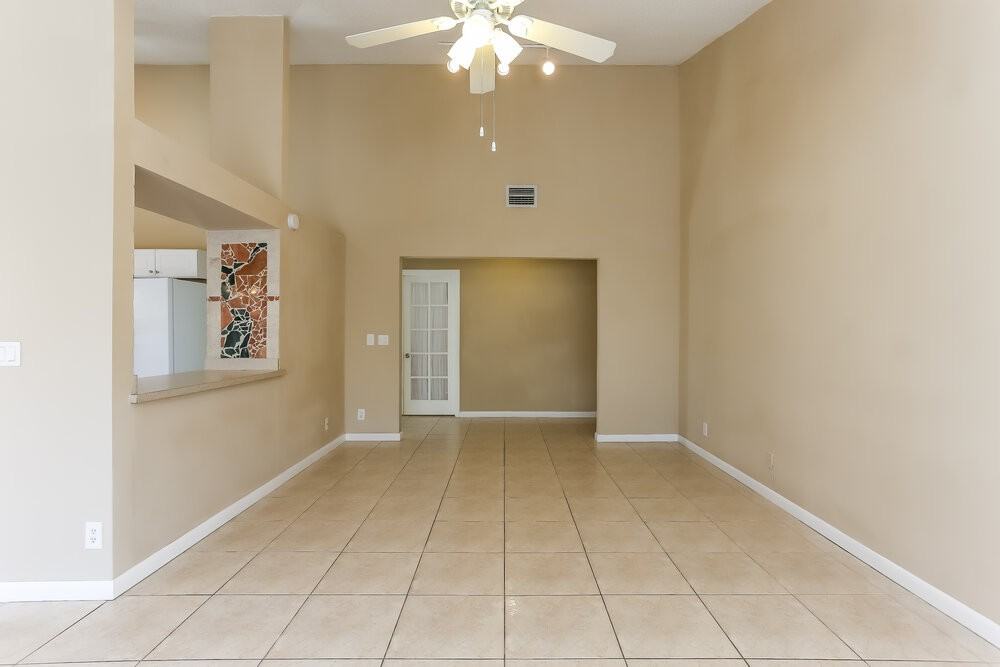 80 Baytree Cir - Photo 3 of 15