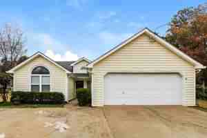 featured image of 45 Kingswood Club Dr