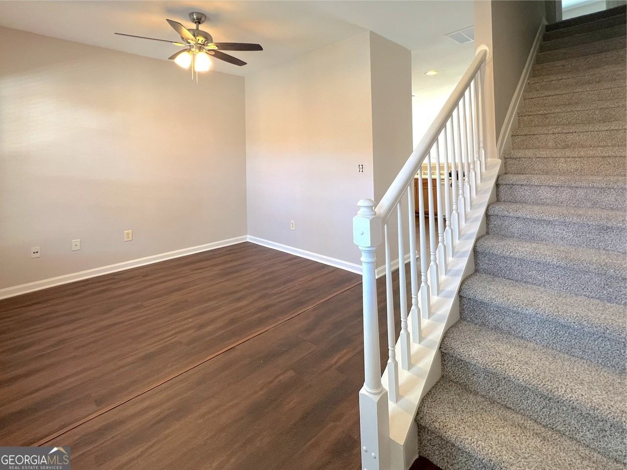 3361 Hidden Cove Cir - Photo 6 of 29