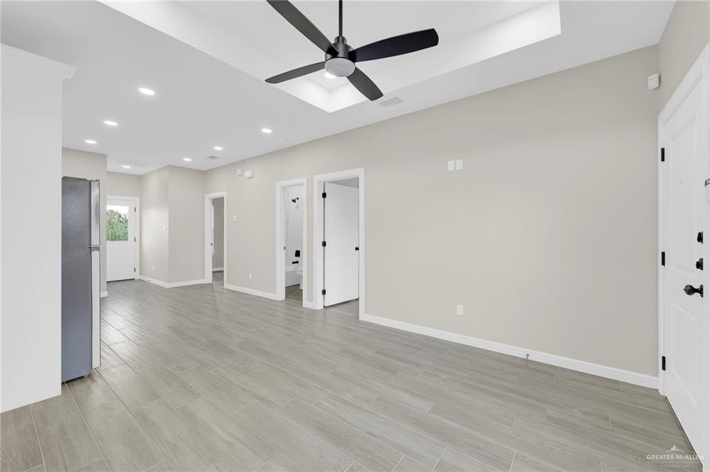 905 Crestview St Unit 2 - Photo 4 of 12