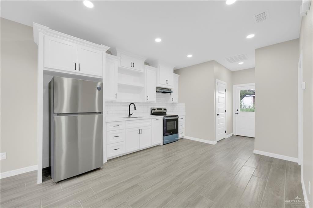 905 Crestview St Unit 2 - Photo 5 of 12