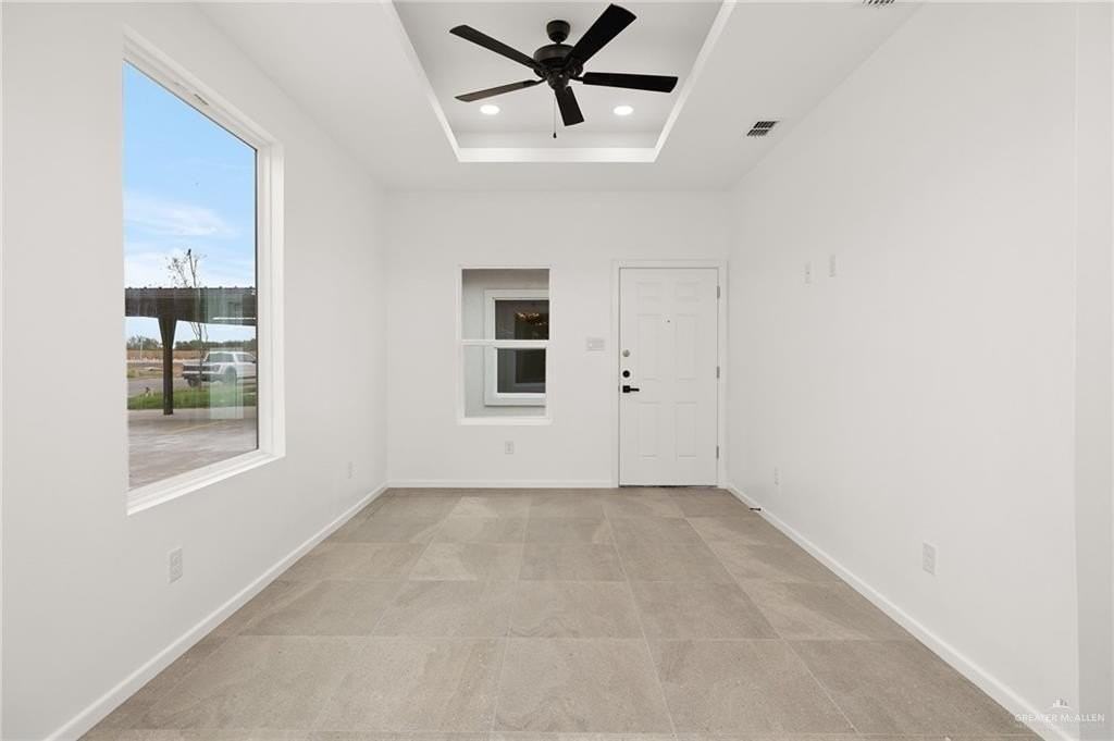 3101 Links Dr Apt 1 - Photo 3 of 14