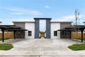 featured image of 2813 Links Dr Apt 3 #Apt 3