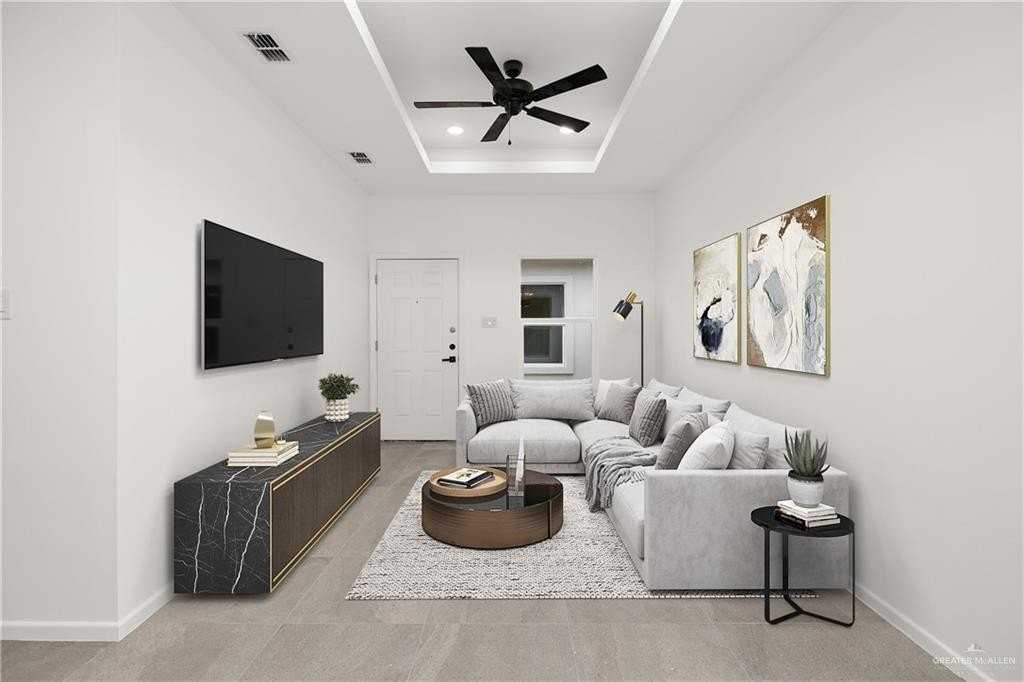 2813 Links Dr Apt 3 - Photo 4 of 16