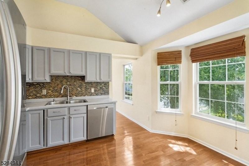 77 Williamson Ct - Photo 7 of 28