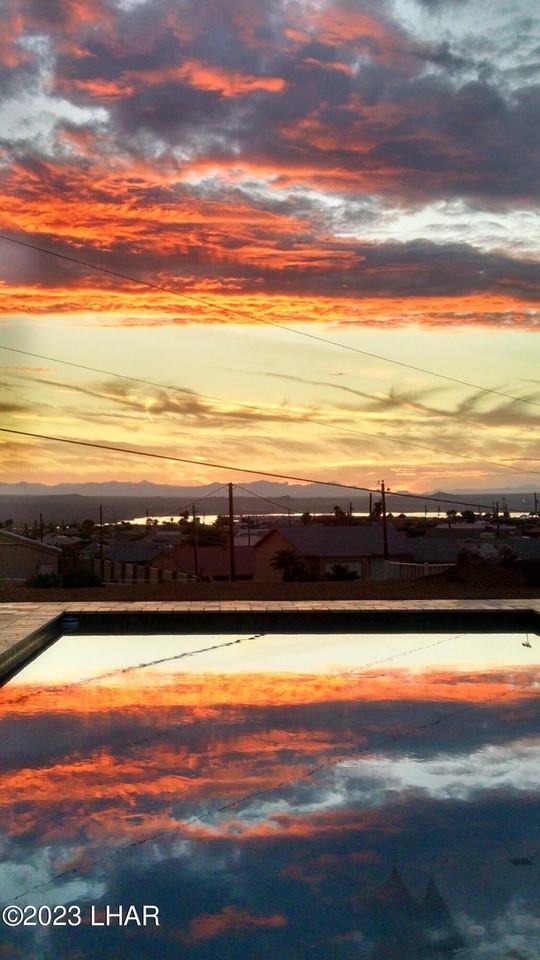 961 Southwind Ln - Photo 3 of 22