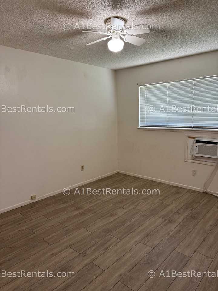 5355 Yosemite Blvd #1 - Photo 7 of 11