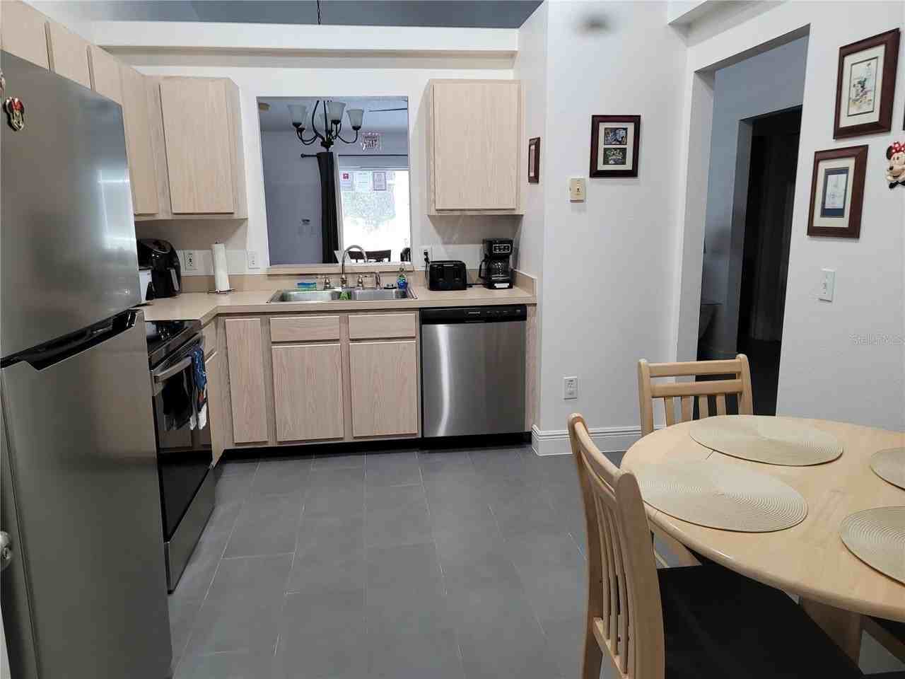 730 Pine Cone Dr - Photo 4 of 10