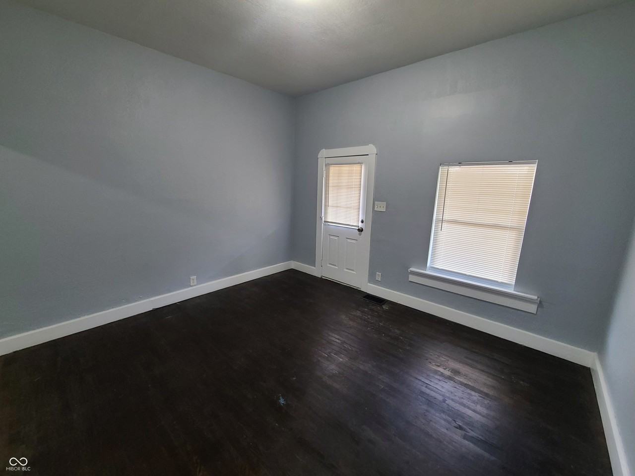 22 S Belleview Pl - Photo 3 of 18