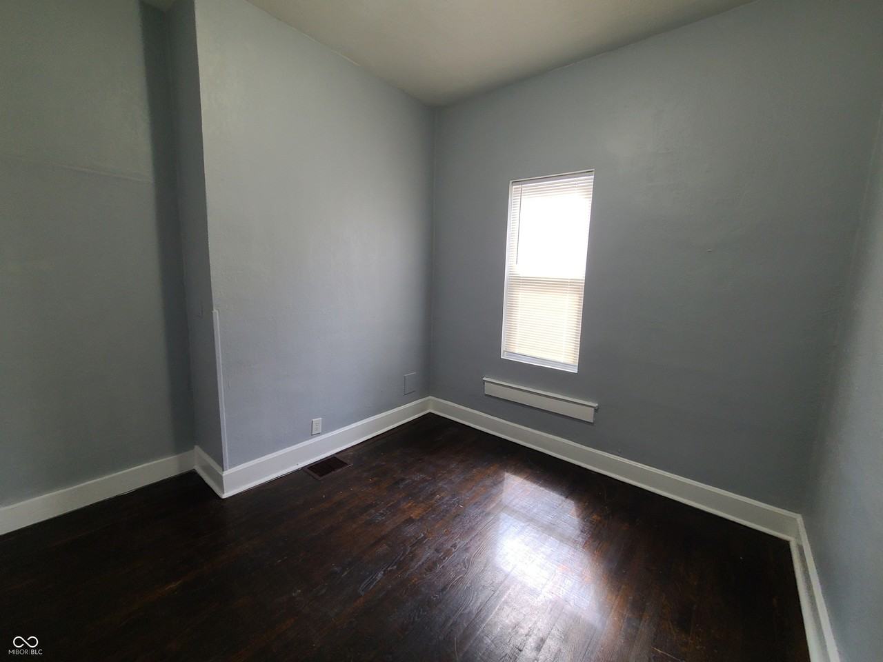 22 S Belleview Pl - Photo 5 of 18