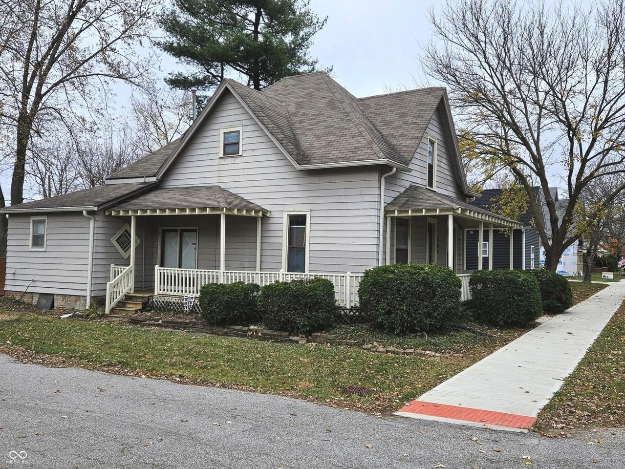 408 S Main St - Photo 2 of 22