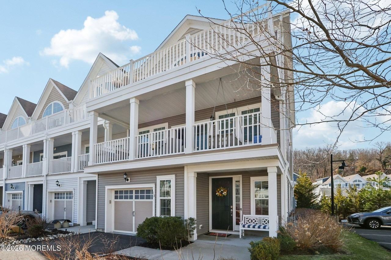 13 Halfmoon Ct Unit 1106 - Photo 3 of 50