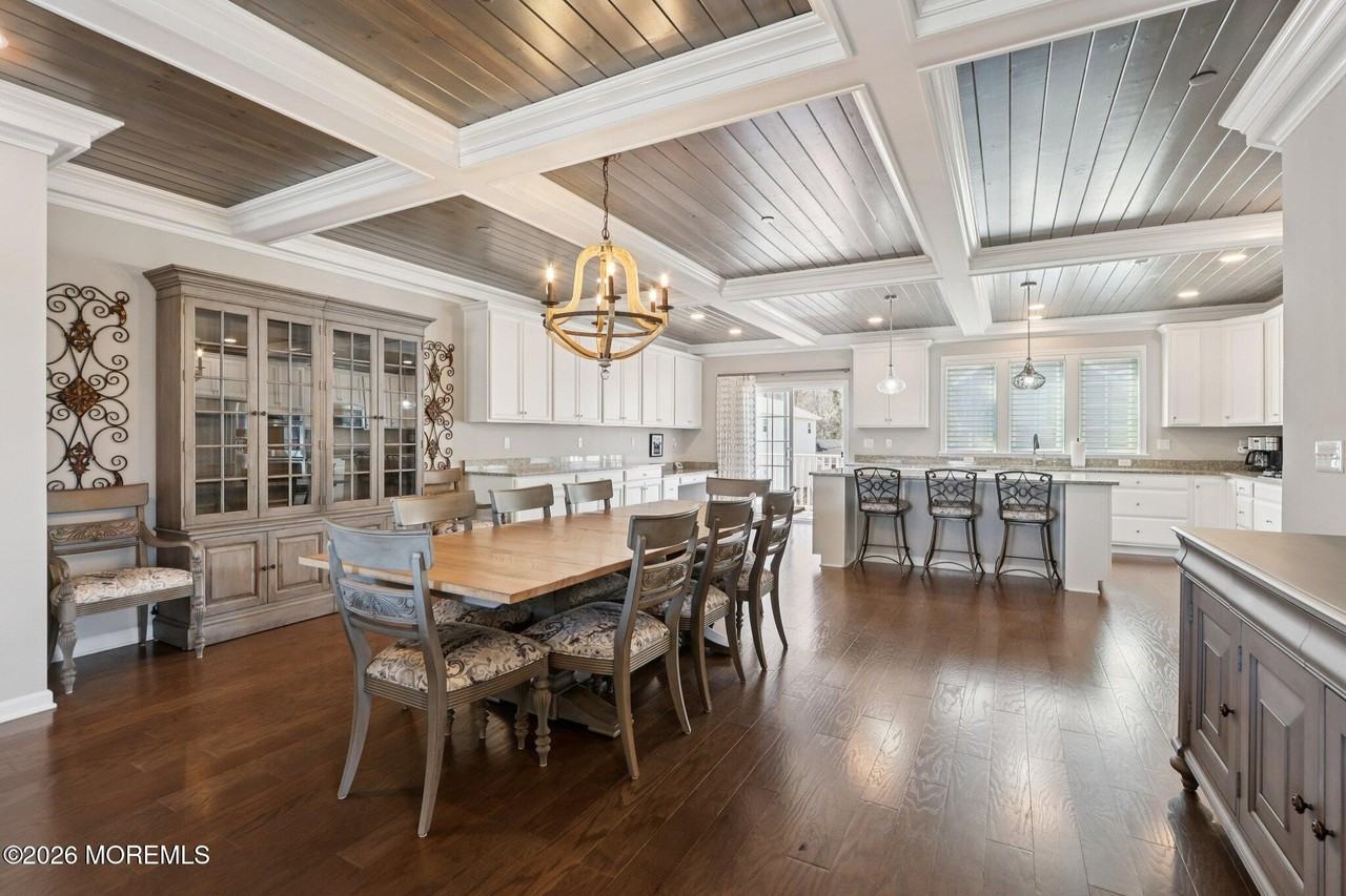 13 Halfmoon Ct Unit 1106 - Photo 5 of 50