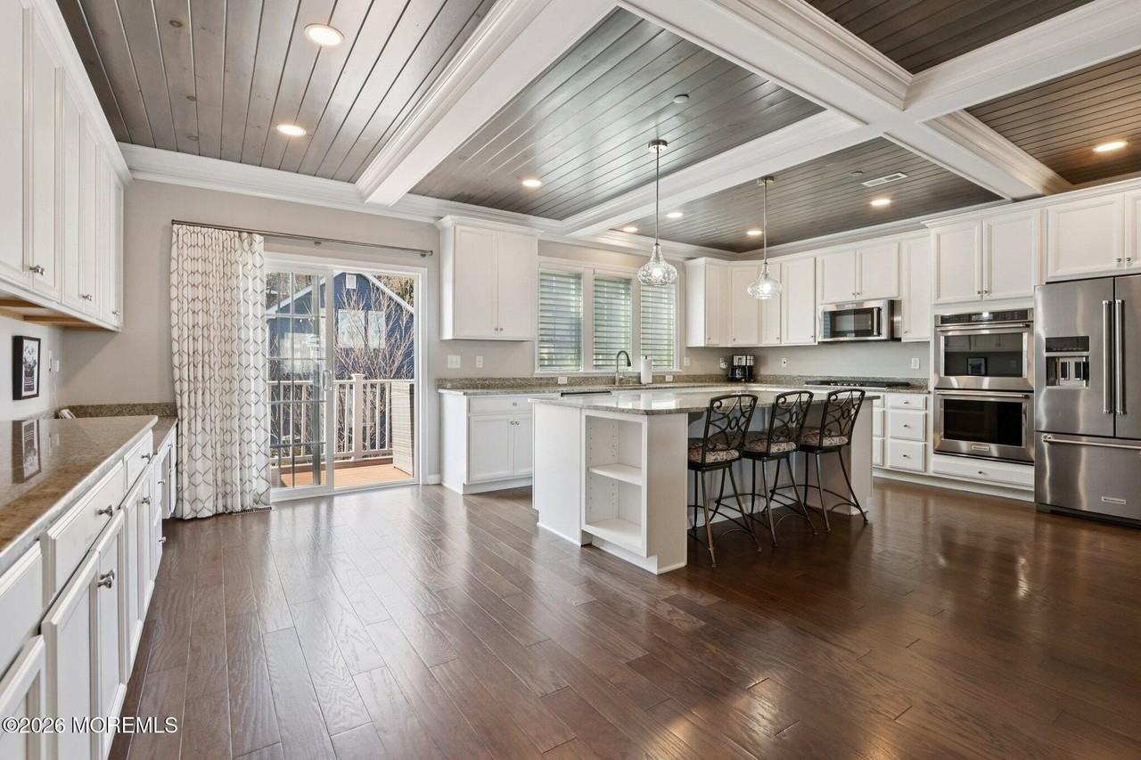 13 Halfmoon Ct Unit 1106 - Photo 7 of 50