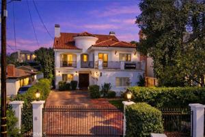 featured image of 5128 Avenida Hacienda