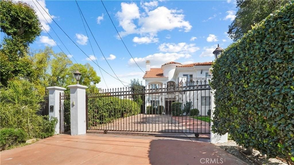 5128 Avenida Hacienda - Photo 4 of 50