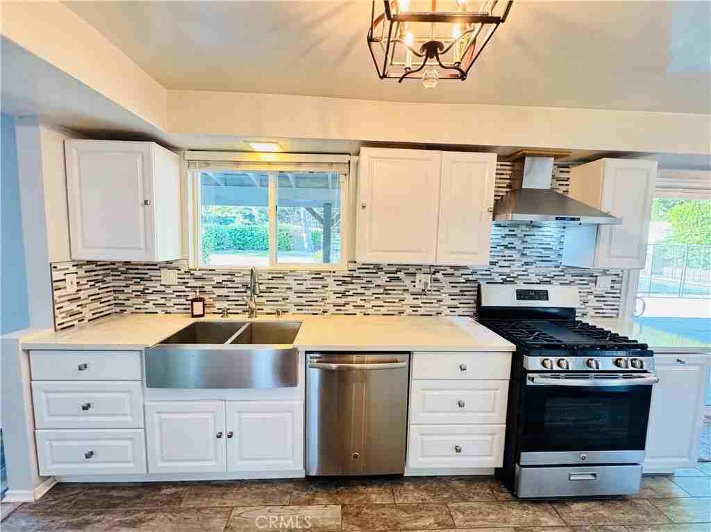 16737 Pineridge Dr - Photo 7 of 45