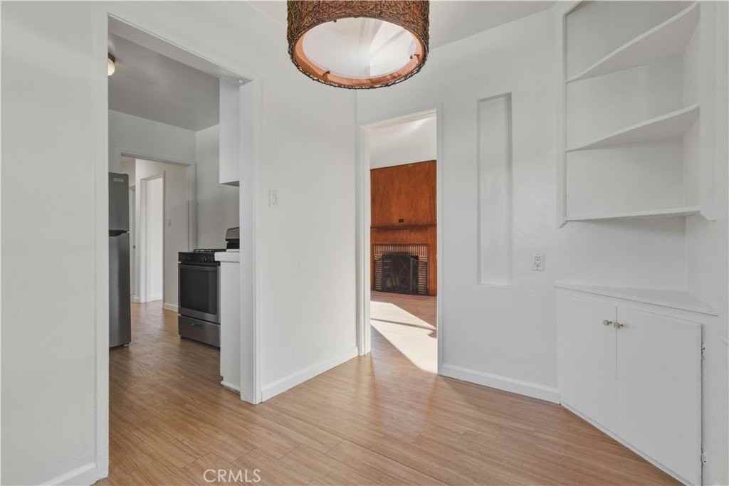 1112 N Naomi St - Photo 5 of 18