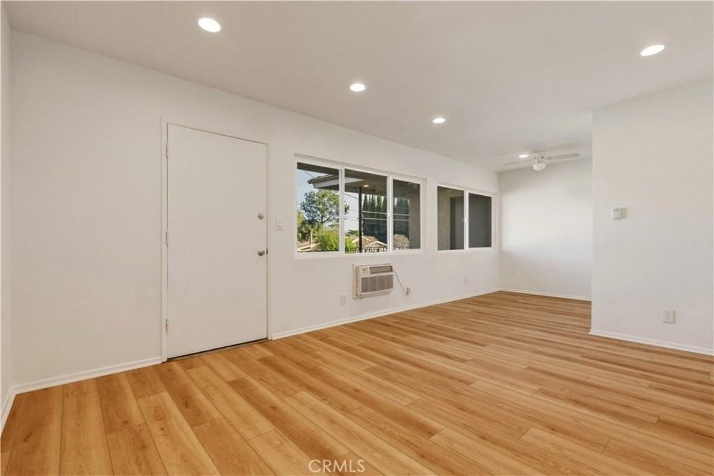 22862 15th St - Photo 2 of 16