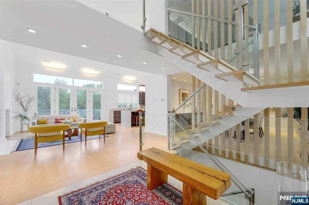 170 Brayton St - Photo 2 of 36