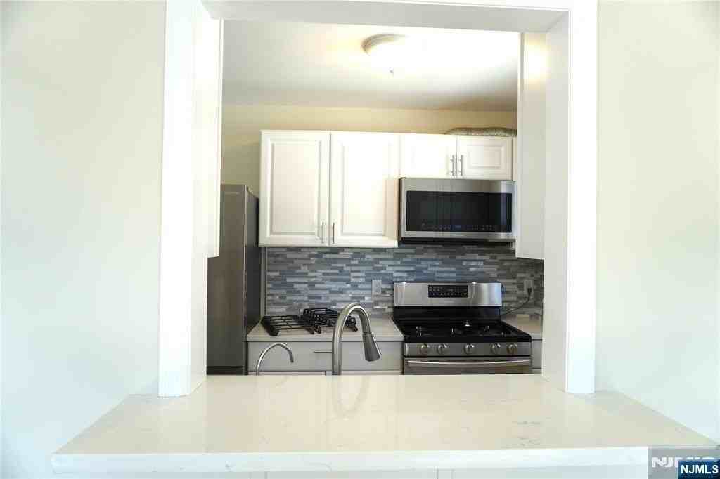 399 S 6th St - Photo 5 of 15