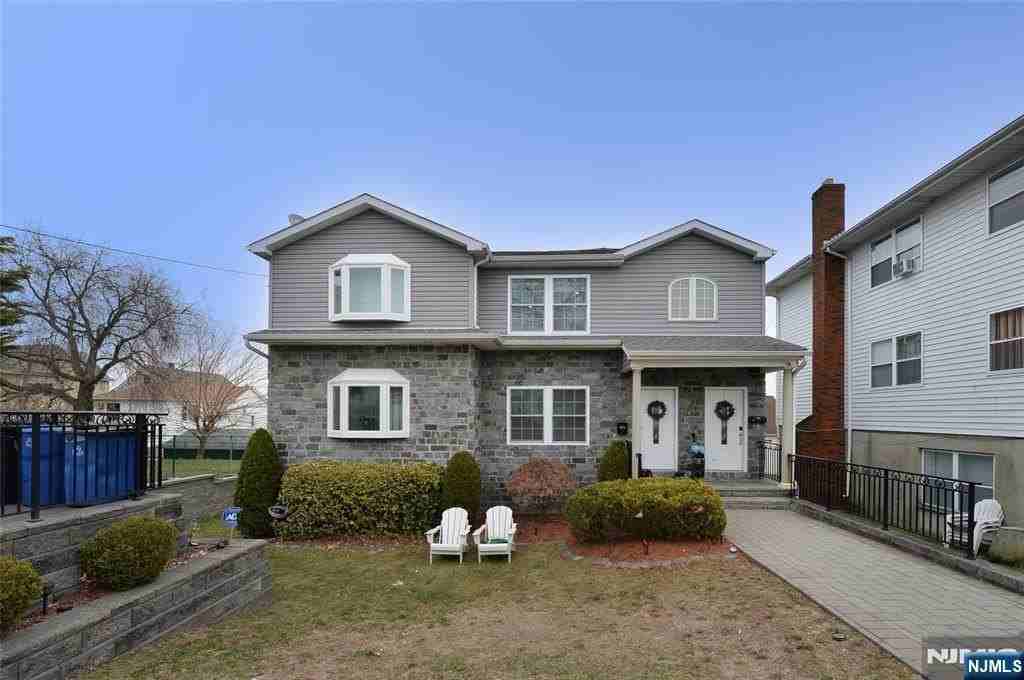 174 Burns Ave - Photo 3 of 22