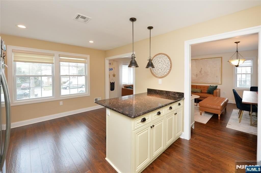 174 Burns Ave - Photo 7 of 22