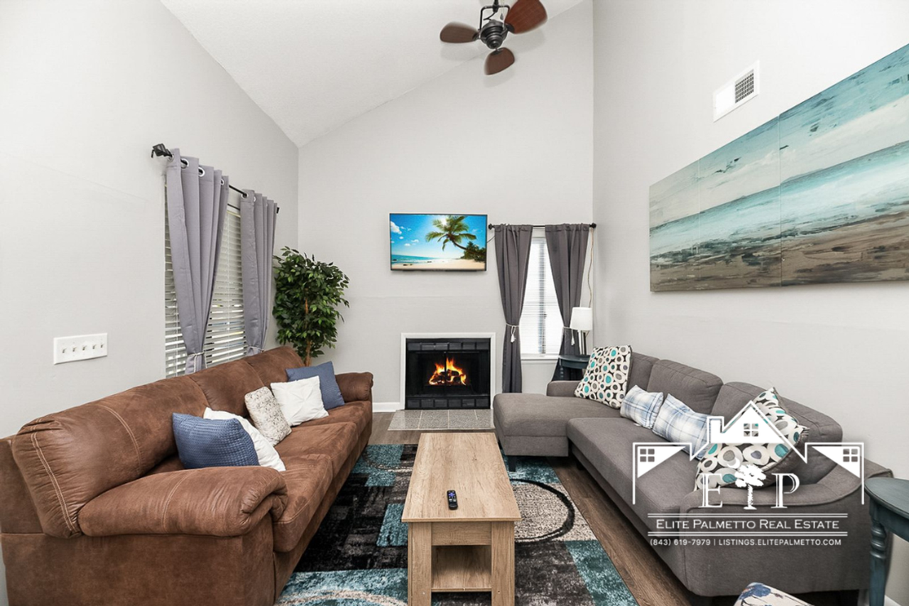 2168 Spoleto Ln E - Photo 5 of 26