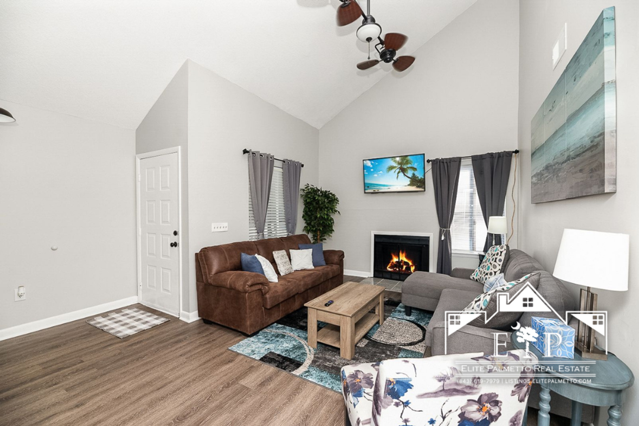 2168 Spoleto Ln E - Photo 6 of 26