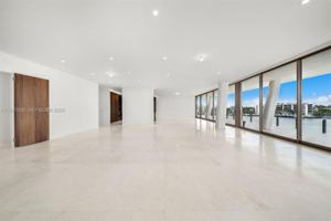 featured image of S Bayshore Dr & Fair Isle St