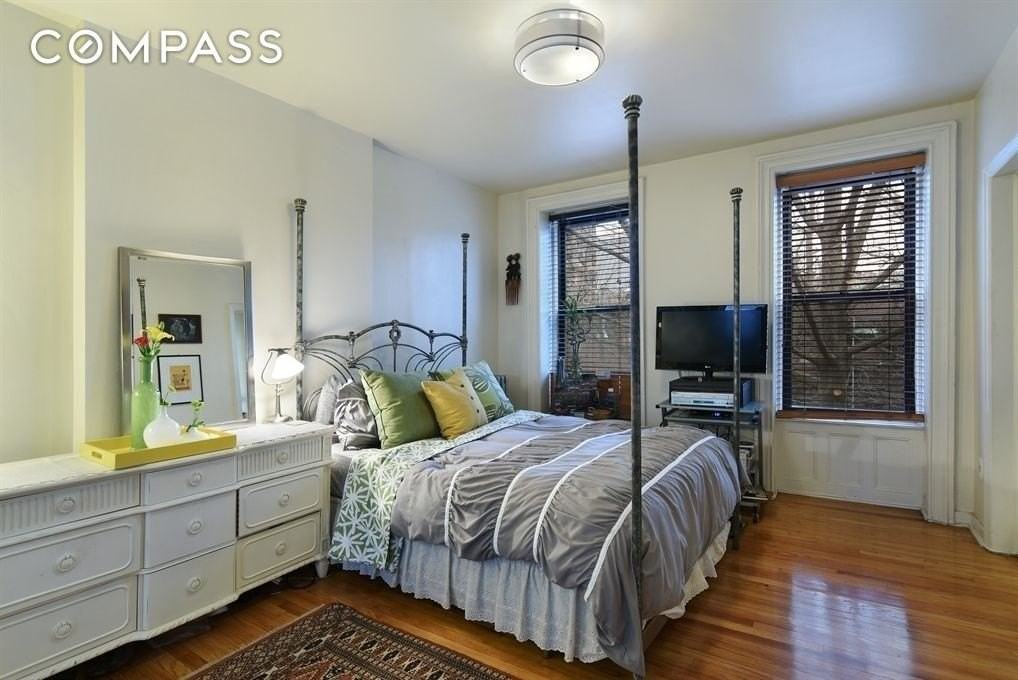 119 6th Ave #3 - Photo 3 of 8