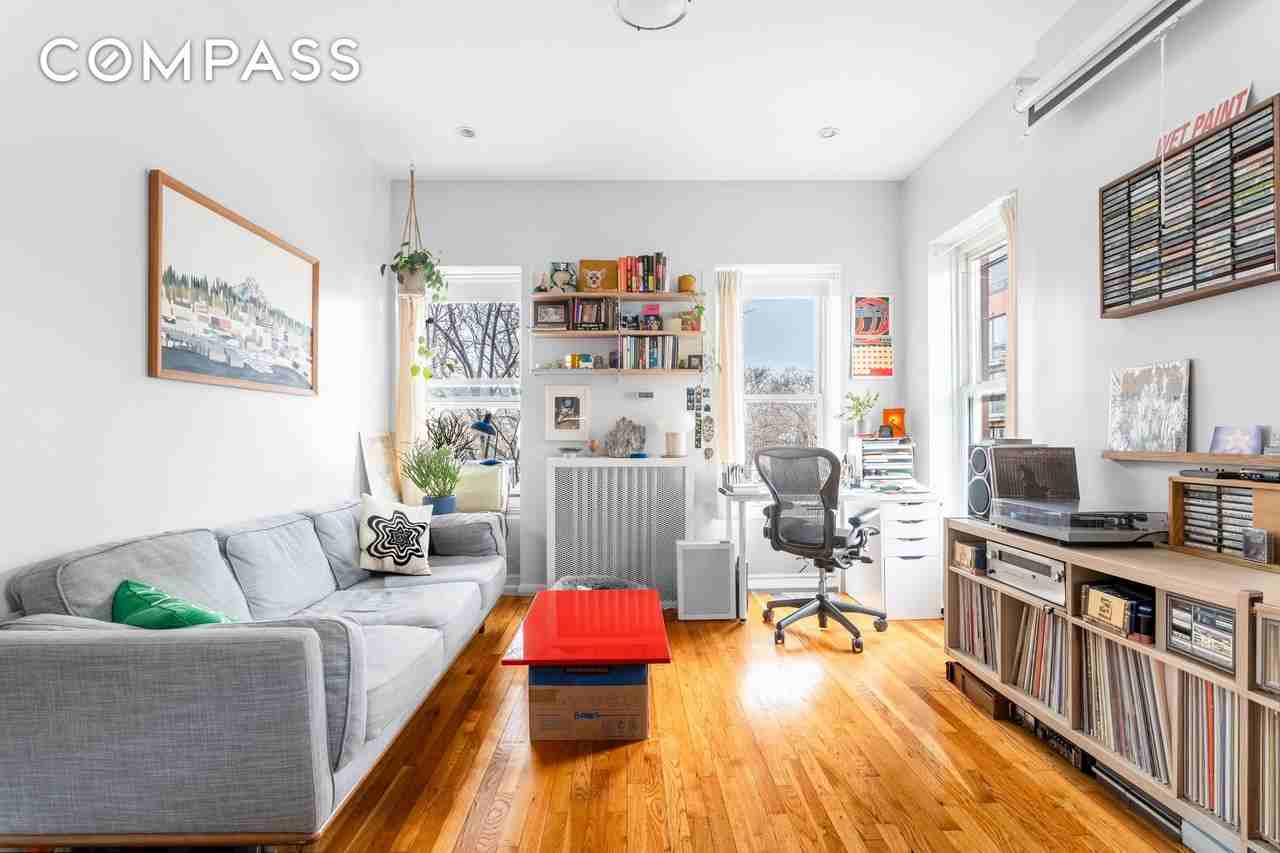 258 Halsey St #3 - Photo 2 of 9